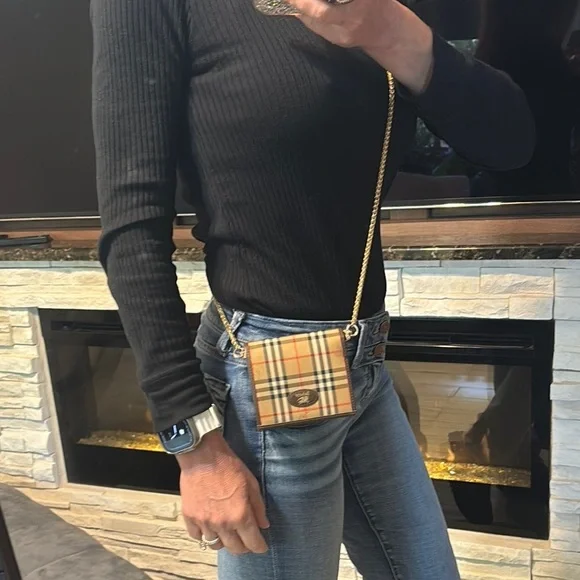 Burberry Bifold Kisslock Compact Wallet - EUC - Picture 12 of 14